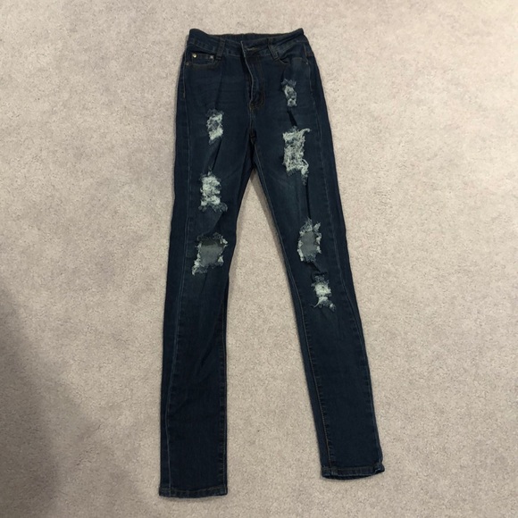 Fashionnova Distressed Dark Denim Skinny Jean - Picture 2 of 6